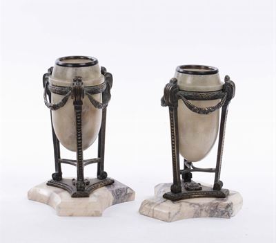 Coppia di Cassolettes in Alabastro e Bronzo in Stile Luigi XVI
