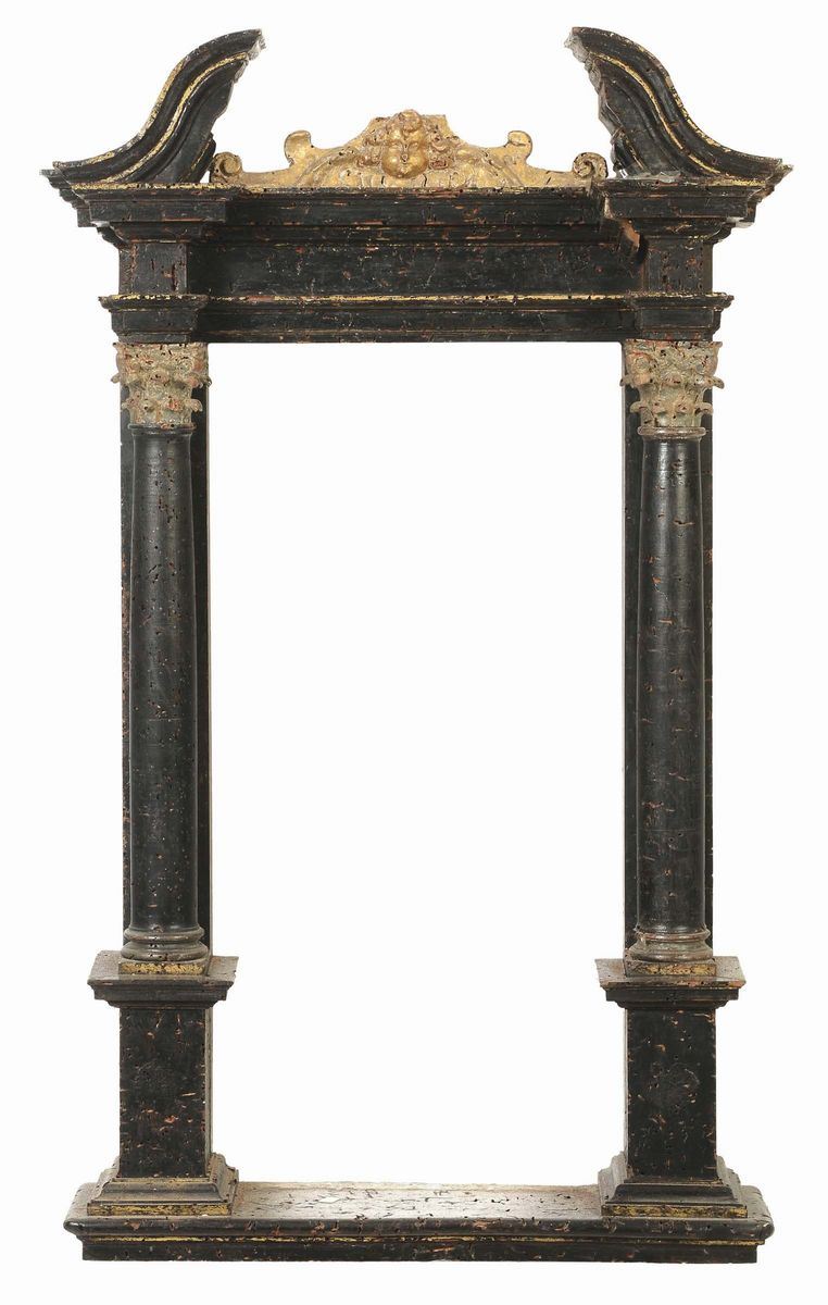 Anconetta architettonica intagliata e laccata, XVII secolo  - Auction Antique Frames from 16th to 19th century - Cambi Casa d'Aste