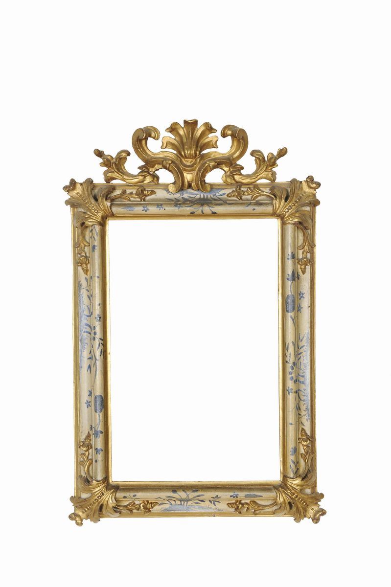 Coppia di cornicette a sagoma decorate in lacca e oro, XVIII secolo  - Auction Antique Frames from 16th to 19th century - Cambi Casa d'Aste