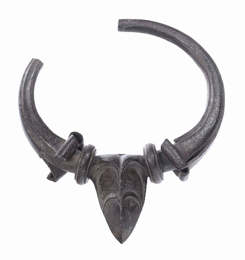 Antico battente in ferro battuto  - Asta Arredi e Oggetti d'Arte da Importanti Collezioni Private - Cambi Casa d'Aste