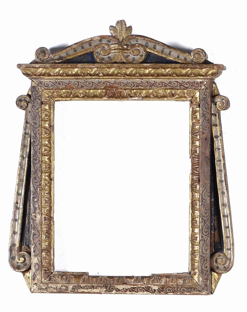 Cornice ad anconetta intagliata, laccata e dorata, XVI secolo  - Auction Antique Frames from 16th to 19th century - Cambi Casa d'Aste