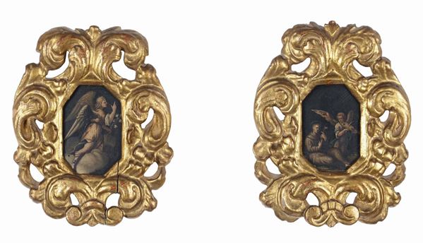 Coppia di cornicette intagliate e dorate, XVII secolo