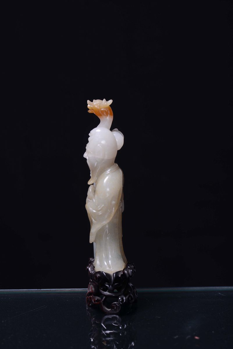 Figura di Saggio con Bastone in Giada Bianca e Russet, Cina, Dinastia Qing, XIX Secolo