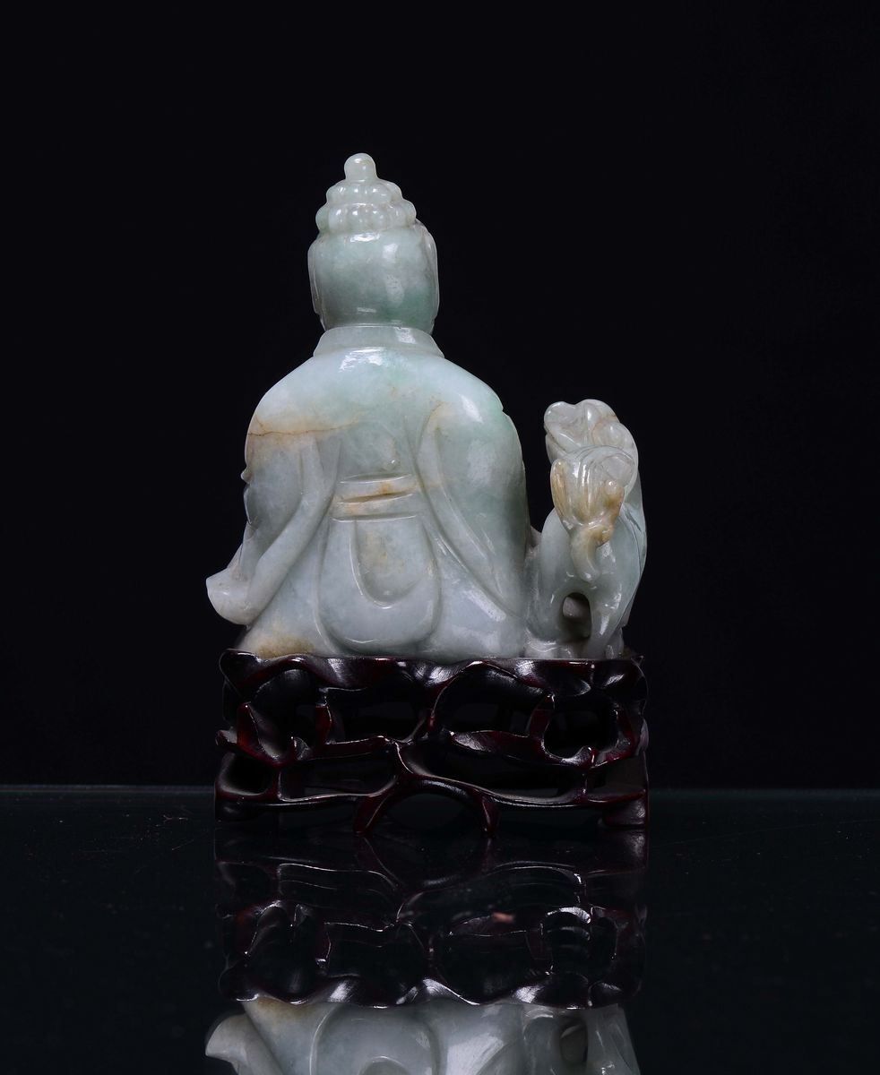 Figura di Saggio con Cane in Giadeite Cina, Dinastia Qing, XIX Secolo