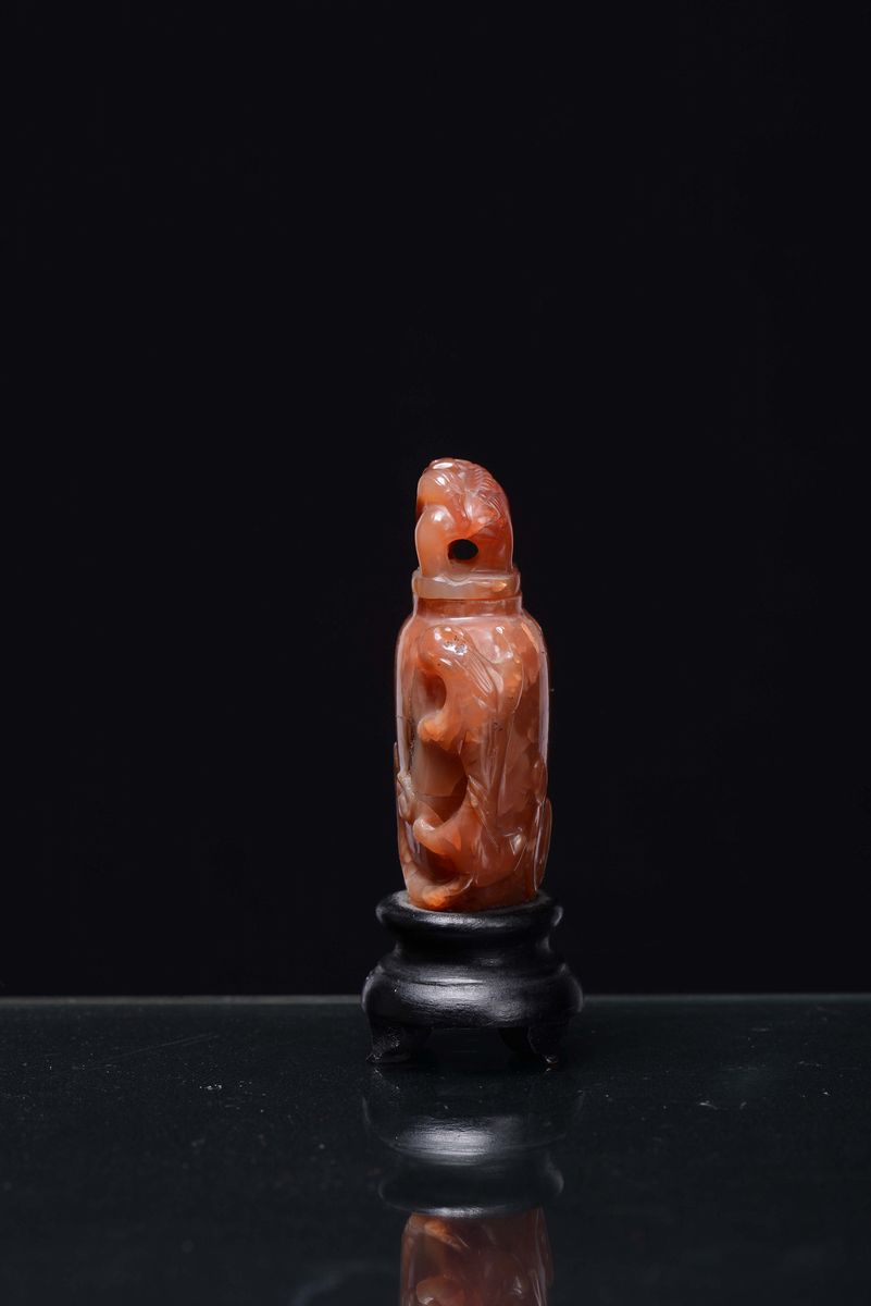 Vasetto in Corniola con Cane di Pho, Cina, Dinastia Qing, XIX Secolo
