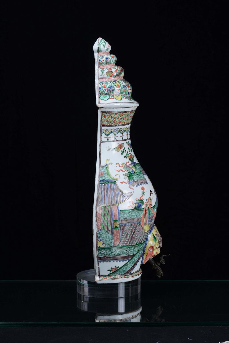 Cisterna in Porcellana Famiglia Verde, Dinastia Qing, Epoca Kangxi (1662-1722)