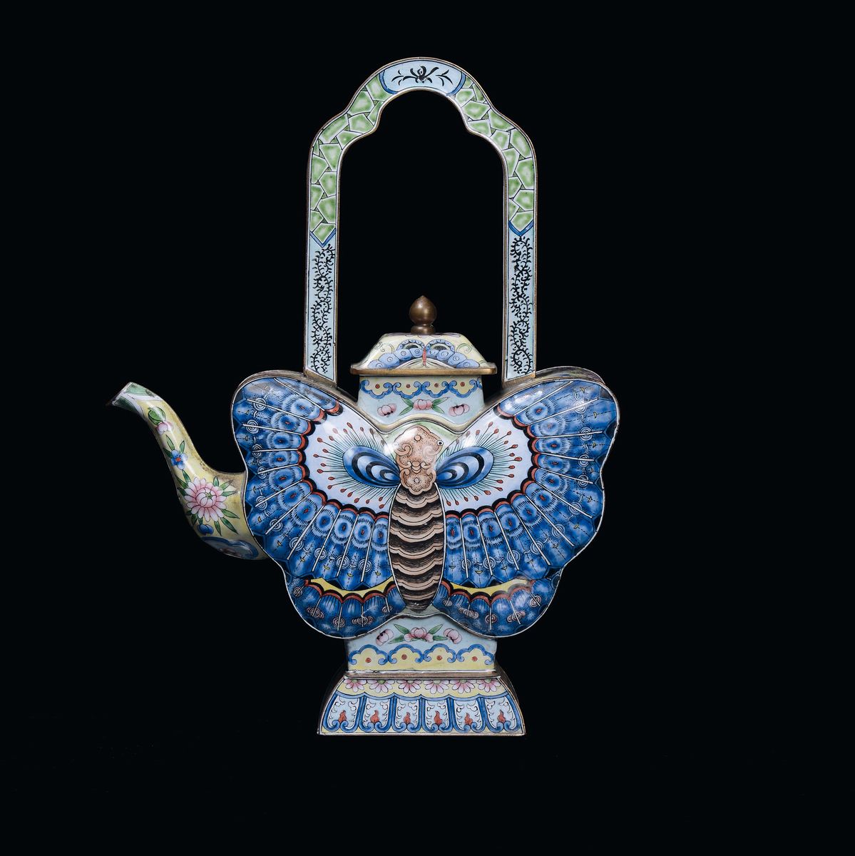 Teiera in Metallo Smaltato Canton a Guisa di Farfalla, Cina, Dinastia Qing, XIX Secolo