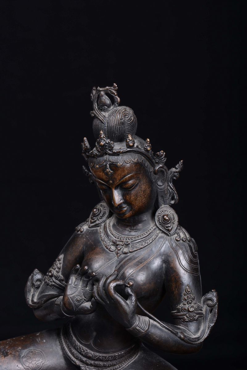 Bodhisattva in Bronzo a Patina Scura, Sud-est Asiatico, Primo Quarto XIX Secolo