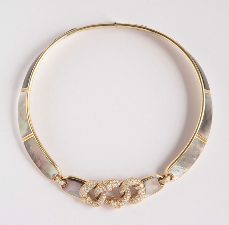 A mother of pearl and diamond flexible necklace  - Auction Silver, Ancient and Contemporary Jewels - Cambi Casa d'Aste