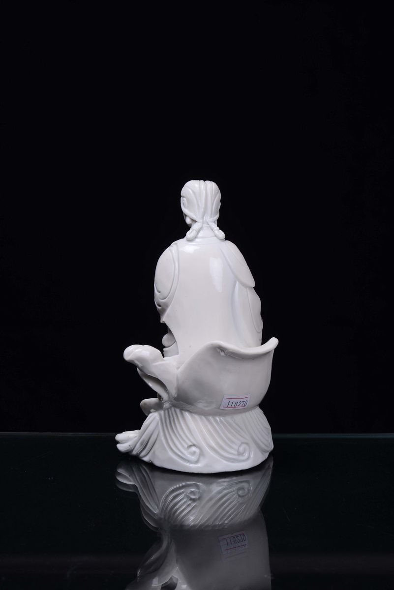Guanyin in Porcellana Blanc De Chine, Dehua, Cina, Fine del XVII Secolo