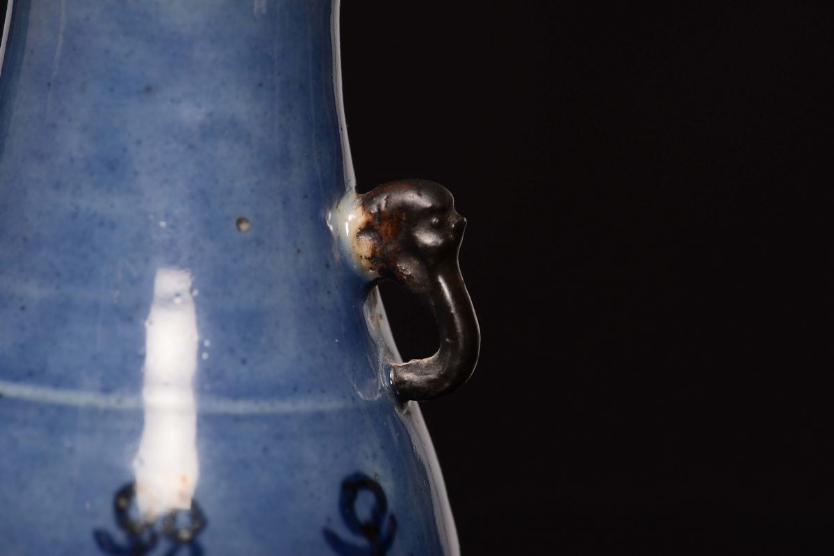 Piccolo Vaso in Porcellana Blu con Ideogrammi, Cina, Dinastia Qing, XIX Secolo