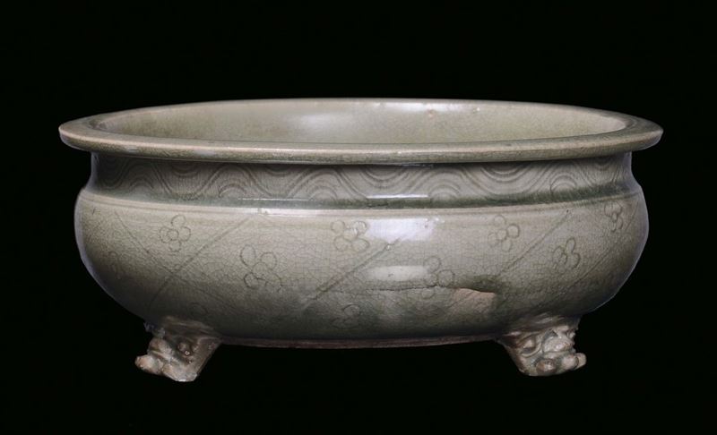 Incensiere in ceramica Celadon, Cina, Dinastia Song (960-1279)  - Asta Fine Chinese Works of Art - II - Cambi Casa d'Aste