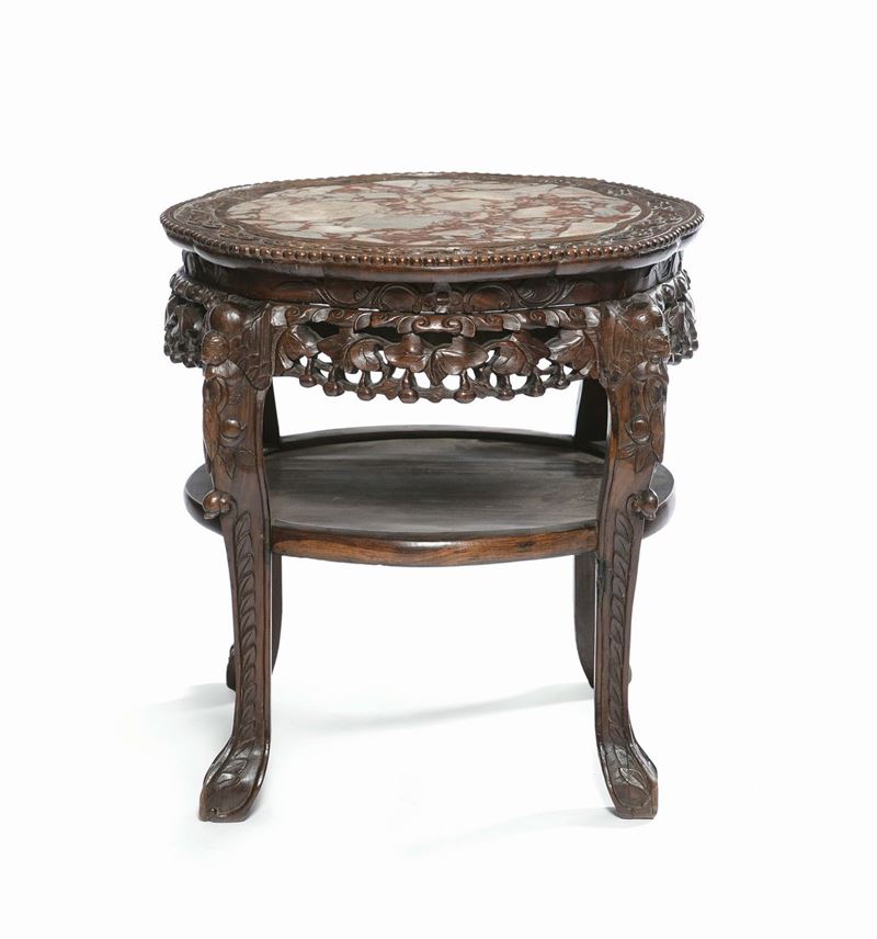 A round table with marble top, China, Qing Dynasty, 19th century  - Auction Fine Chinese Works of Art - Cambi Casa d'Aste