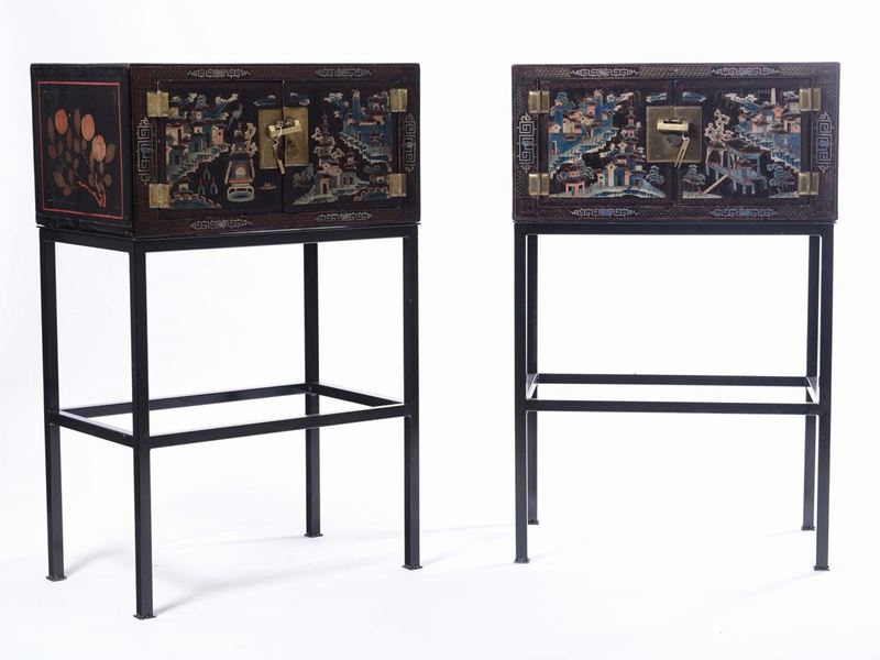 Two cabinets-on-stand lacquered on black background and iron base, China, 20th century  - Auction Fine Chinese Works of Art - Cambi Casa d'Aste