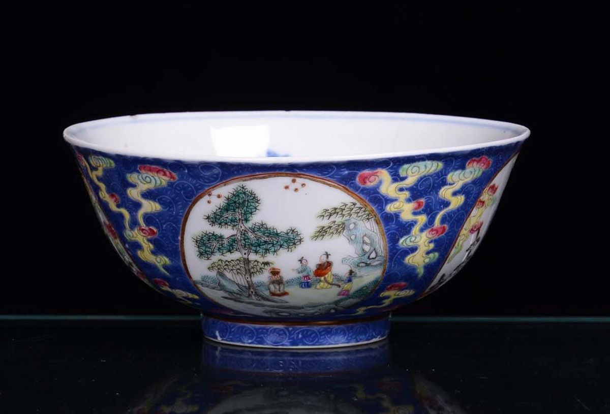 Ciotolina in Porcellana, con Decoro Policromo, Cina, XX Secolo
