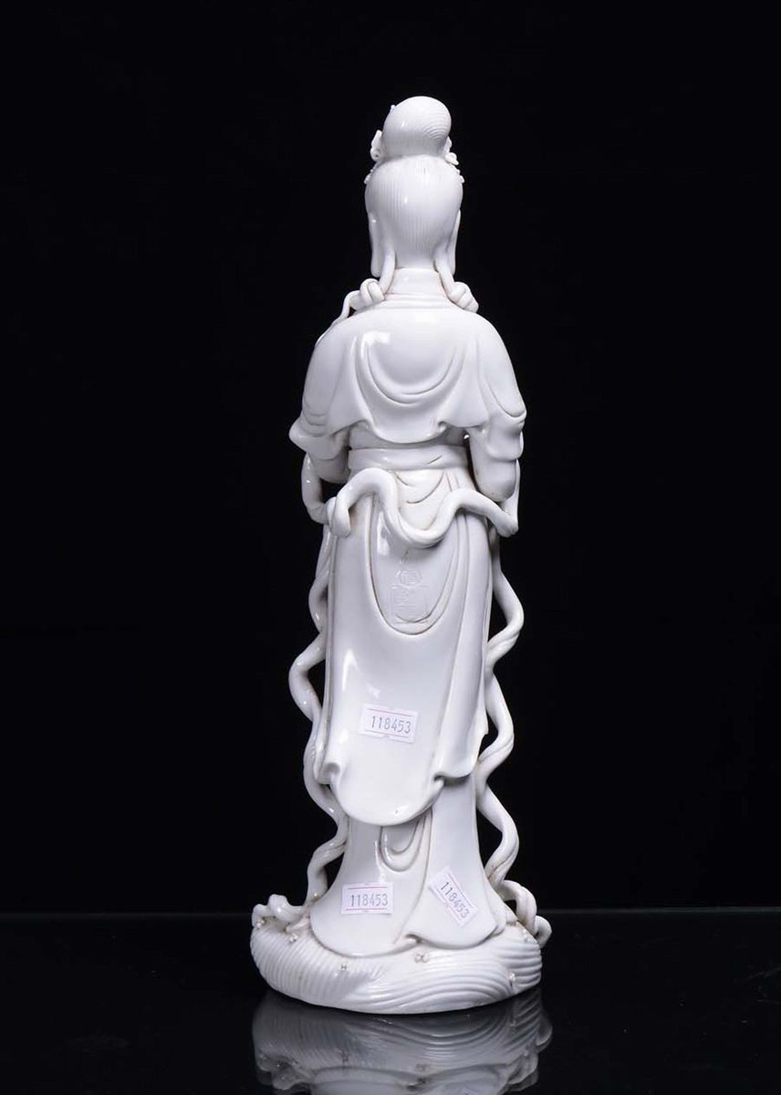 Figura di Buddha e di Guanin in Porcellana Blanc De Chine, Cina XX Secolo