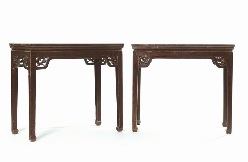 A pair of larch consoles, China, Qing Dynasty, 19th century  - Auction Fine Chinese Works of Art - Cambi Casa d'Aste