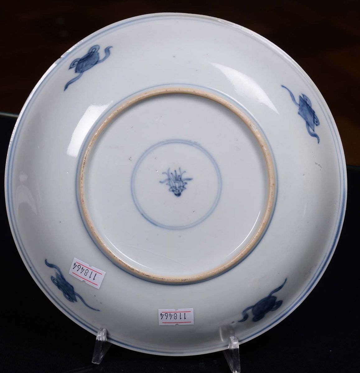 Due Piatti in Porcellana Bianchi e Blu, Cina XIX Secolo