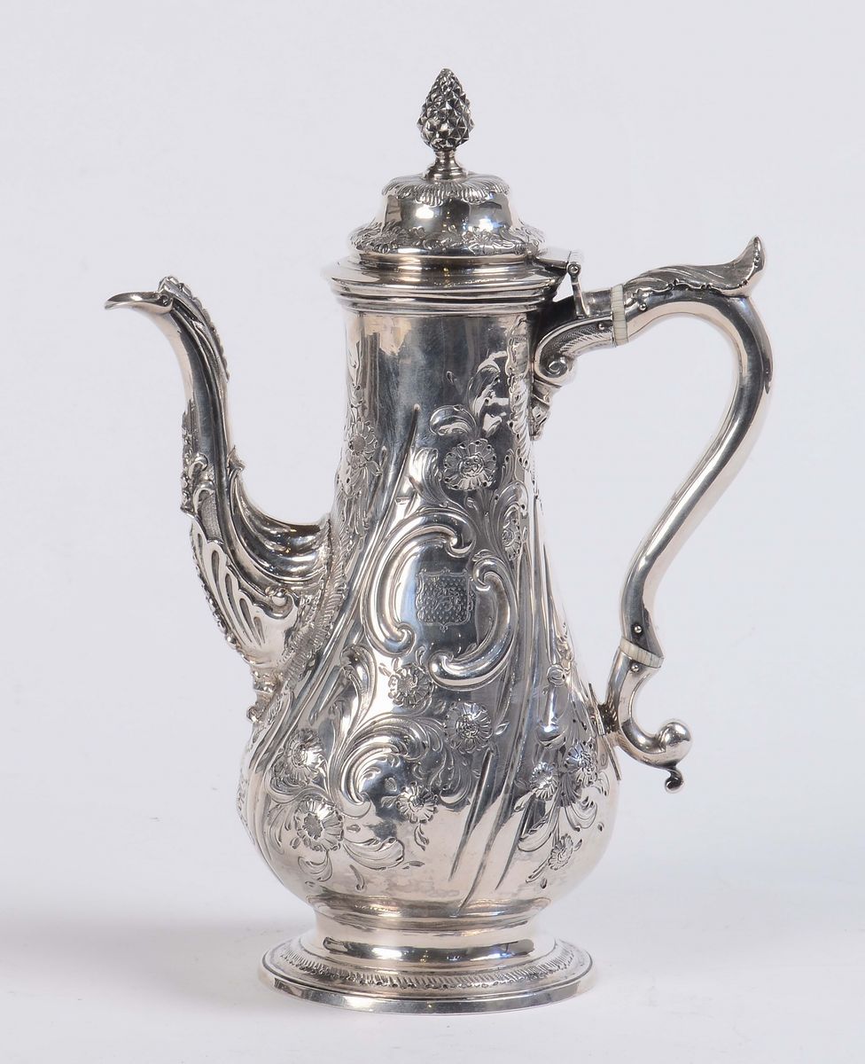 Caffettiera in Argento Sbalzato, Londra 1774