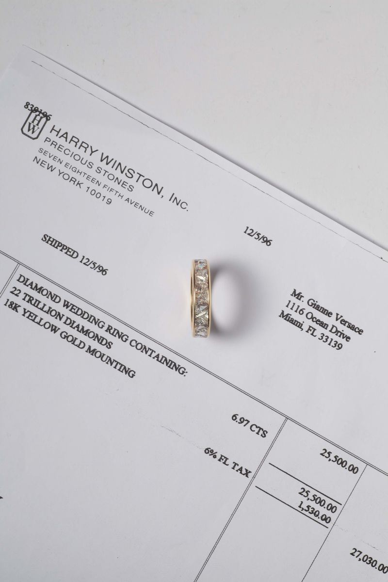 A trilliant-cut diamond wedding ring. Signed Harry Winston, New York 1996. Provenance gift from Gianni Versace  - Auction Silver, Ancient and Contemporary Jewels - Cambi Casa d'Aste