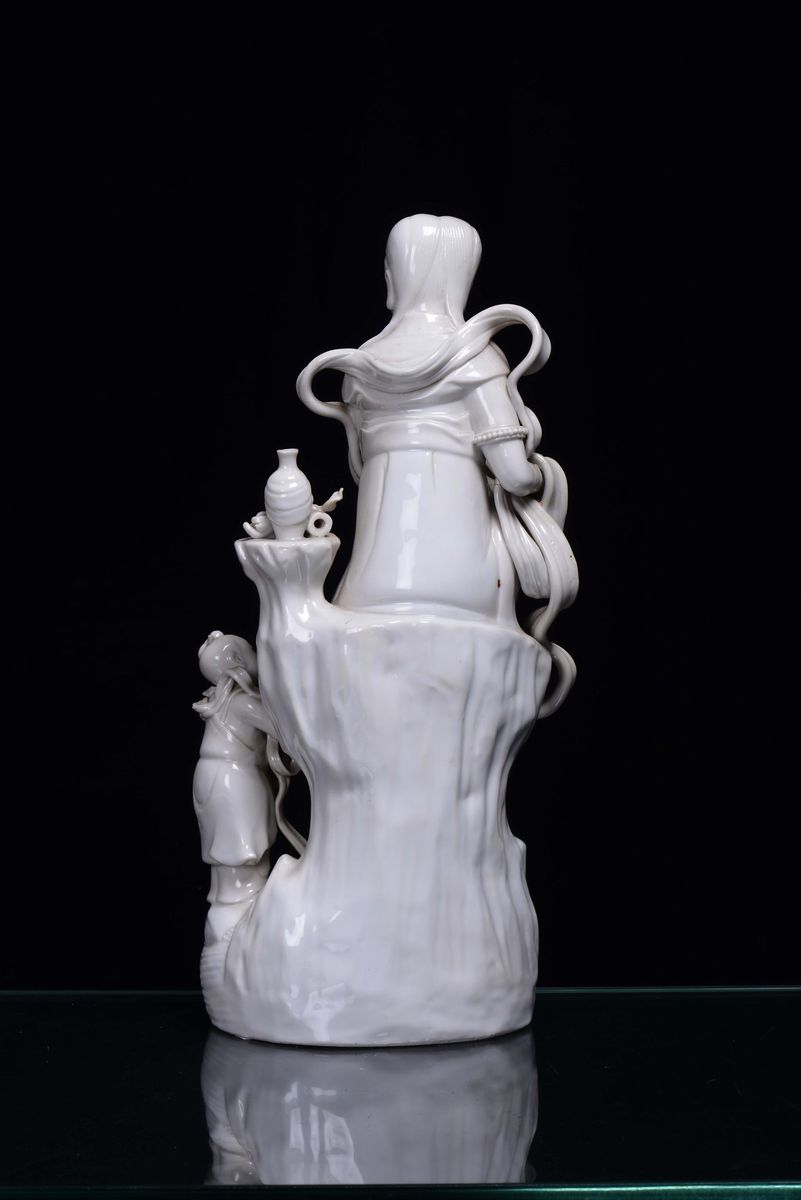 Gruppo in Porcellana Blanc De Chine Raffigurante Guanyin con Fanciullo, Cina, XX Secolo
