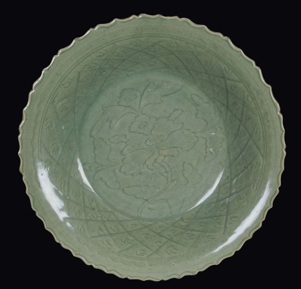 A Longquan Celadon porcelain dish, China, Yuan Dynasty (1279-1368)