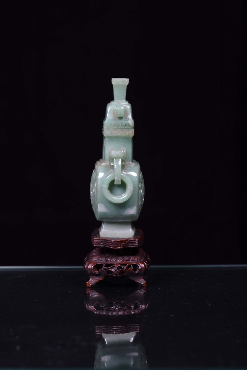 Vasetto con Coperchio in Giada Verde Scolpito, Cina, Dinastia Qing, XX Secolo