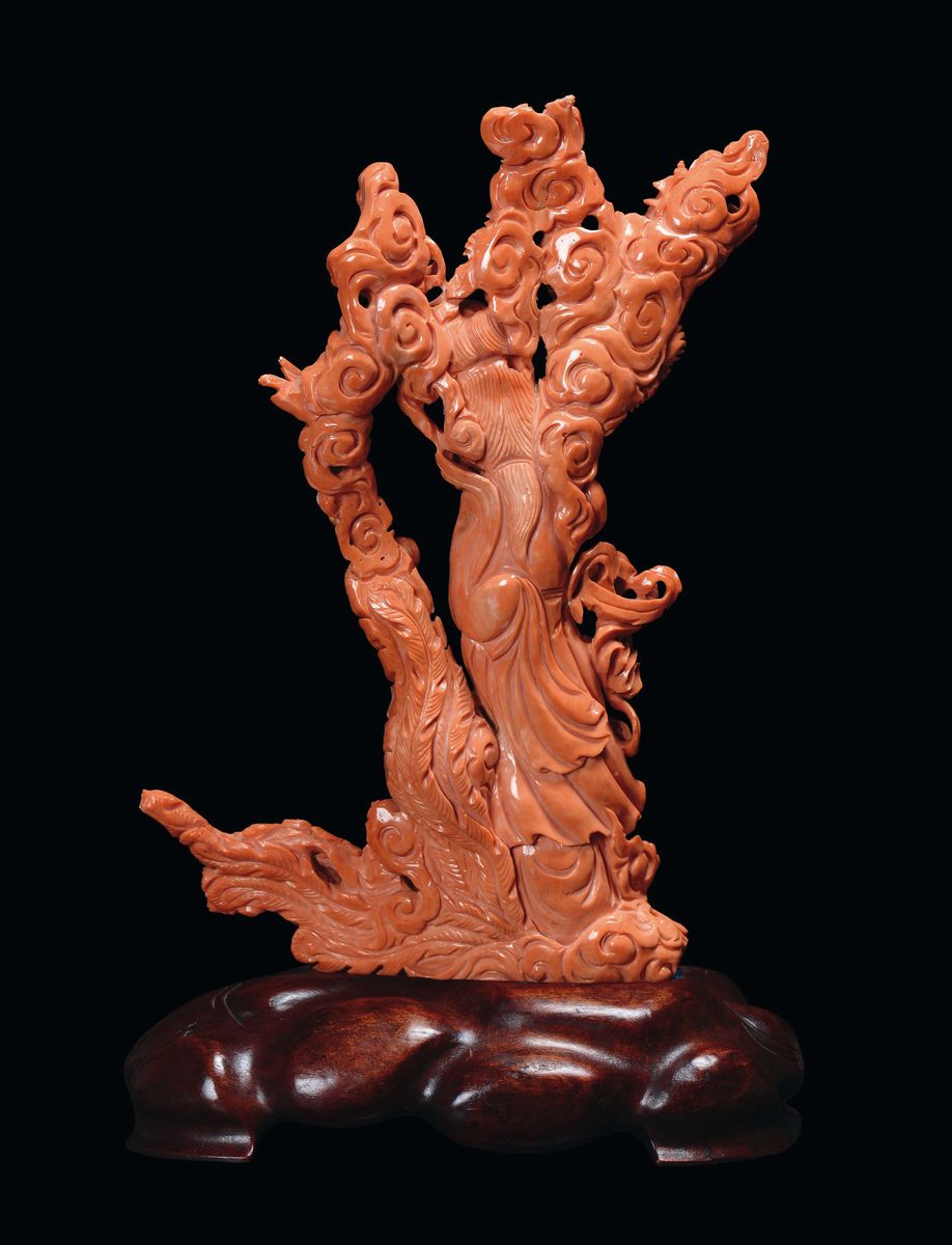 Gruppo in Corallo Raffigurante Guanyin, Cina, Dinastia Qing, XIX Secolo