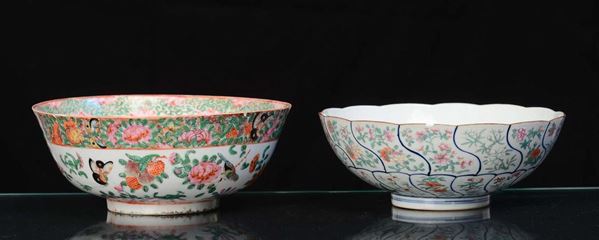 Due ciotole in porcellana Cina XIX secolo