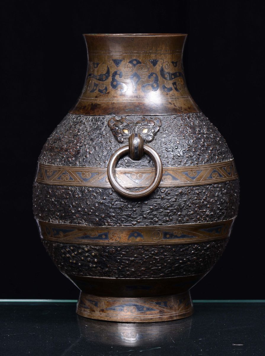 Vaso Arcaico in Bronzo con Inserti in Oro e Argento, Cina, Dinastia Ming, XVII Secolo
