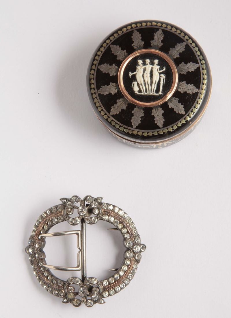 A paste buckle and tortoise shell and silver box  - Auction Silver, Ancient and Contemporary Jewels - Cambi Casa d'Aste