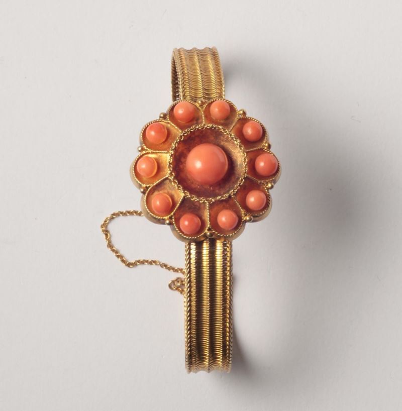 A 19th century coral and gold bangle  - Auction Silver, Ancient and Contemporary Jewels - Cambi Casa d'Aste