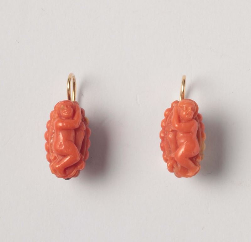 A 19th century pair of cherub coral carving earrings  - Auction Silver, Ancient and Contemporary Jewels - Cambi Casa d'Aste