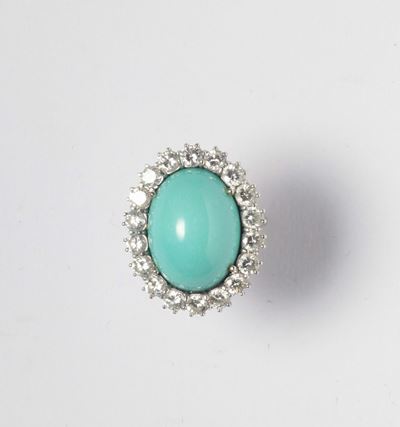 Anello con Turchese Naturale Taglio Cabochon e Diamanti a Contorno per Ct 2,20 Cira