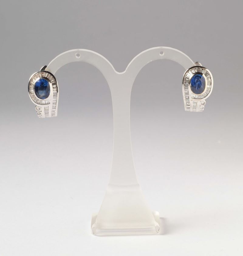 A pair of sapphire and diamond earrings  - Auction Silver, Ancient and Contemporary Jewels - Cambi Casa d'Aste