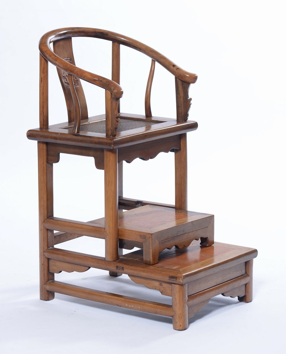 Poltroncina in Legno di Homu, Cina, Dinastia Qing, XIX Secolo
