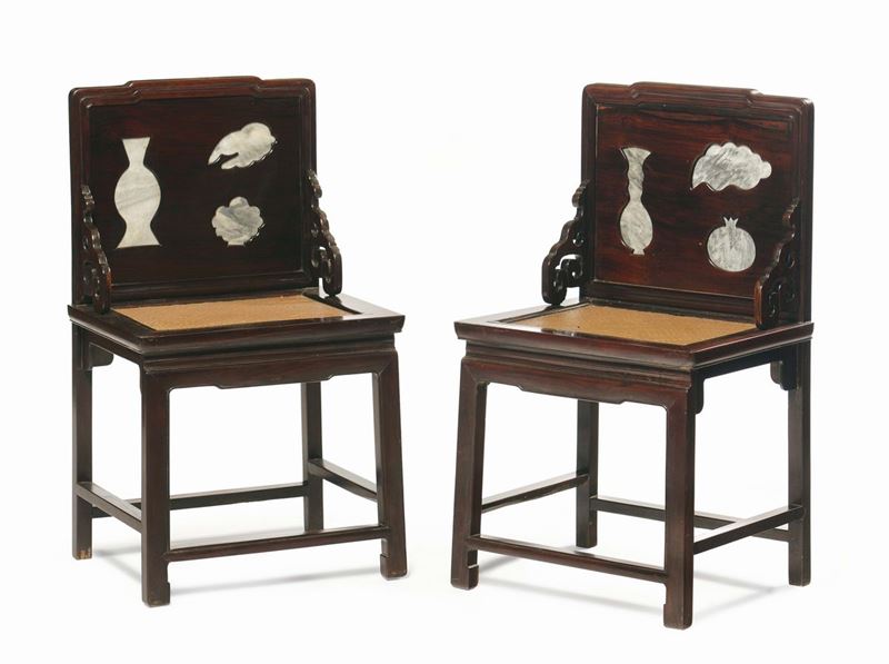 A pair of chairs with Homu wood arms carved with marble inlays, China, Qing Dynasty, 19th century  - Auction Fine Chinese Works of Art - Cambi Casa d'Aste