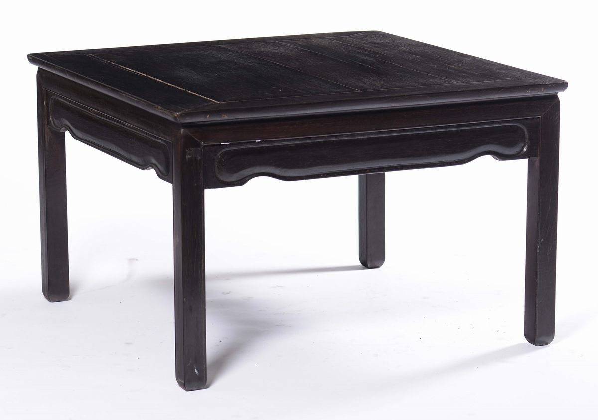 Tavolo in Legno di Homu, Cina, Dinastia Qing, XIX Secolo