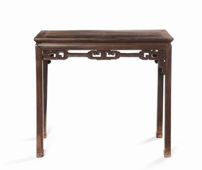 Console in Legno di Homu con Piano in Radica, Cina, Dinastia Qing, XIX Secolo