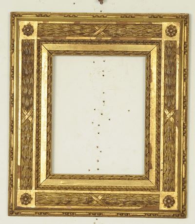 Cornice in Legno Intagliato e Dorato. Italia Centrale Periodo Neoclassico