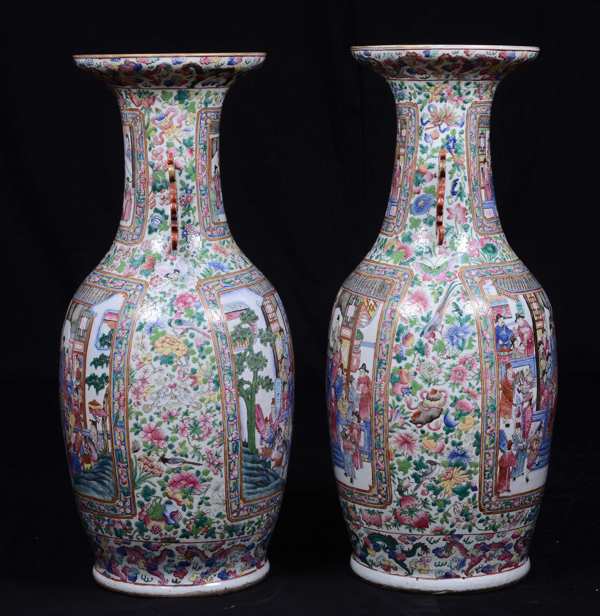 Coppia di Vasi in Porcellana Famiglia Rosa, Cina, Dinastia Qing,inizio XIX Secolo