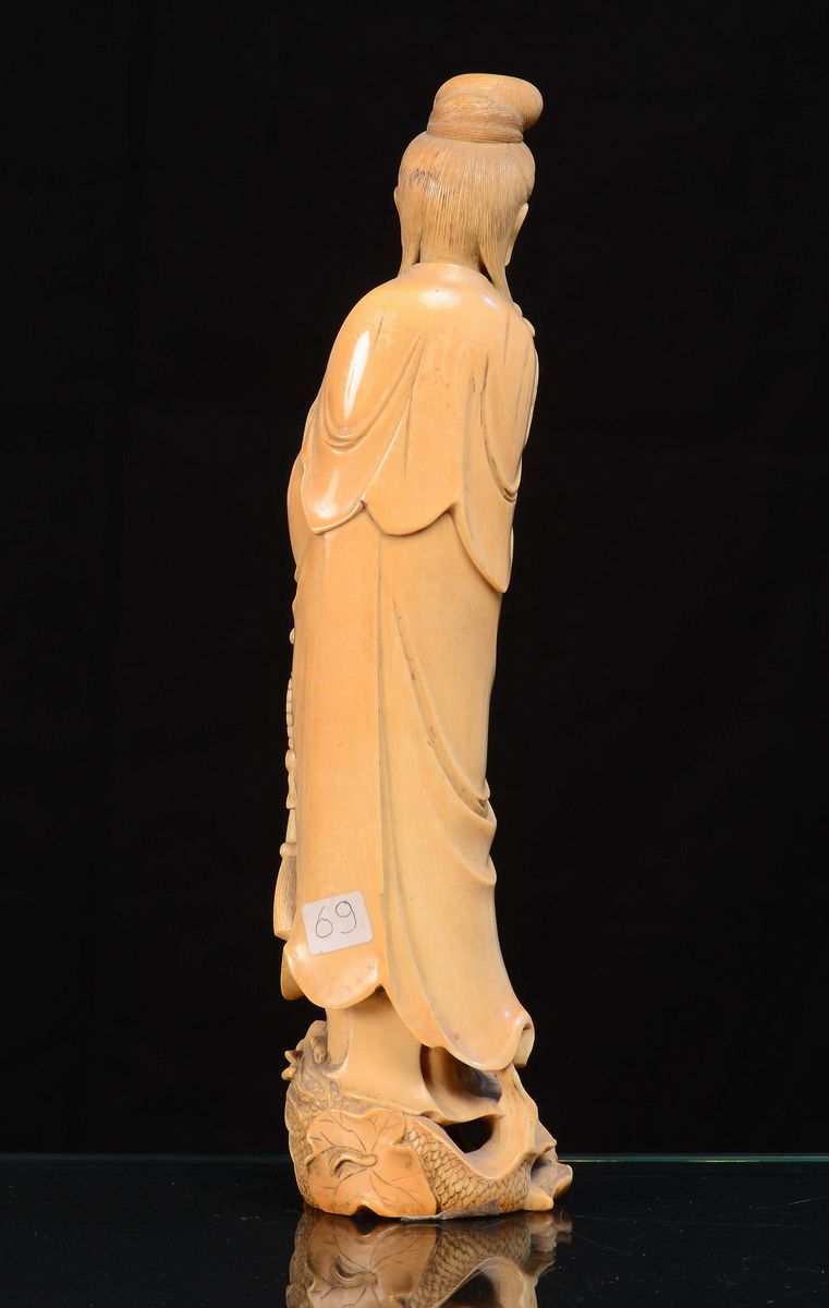 Scultura in Avorio Raffigurante Guanyin, Cina XX Secolo