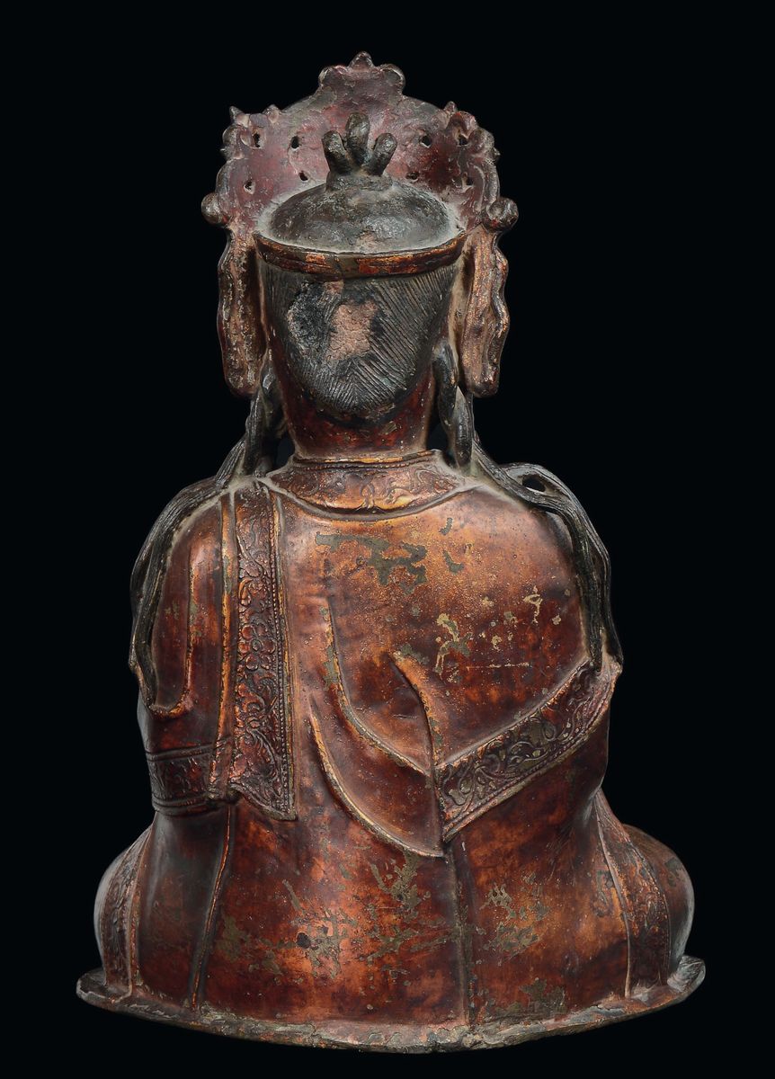 Grande Figura di Buddha in Bronzo Laccata e Dorata, Cina, Dinastia Ming, XVII Secolo