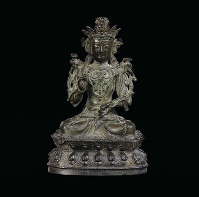 Figura di Amitayus in Bronzo, Cina, Dinastia Ming, XVII Secolo