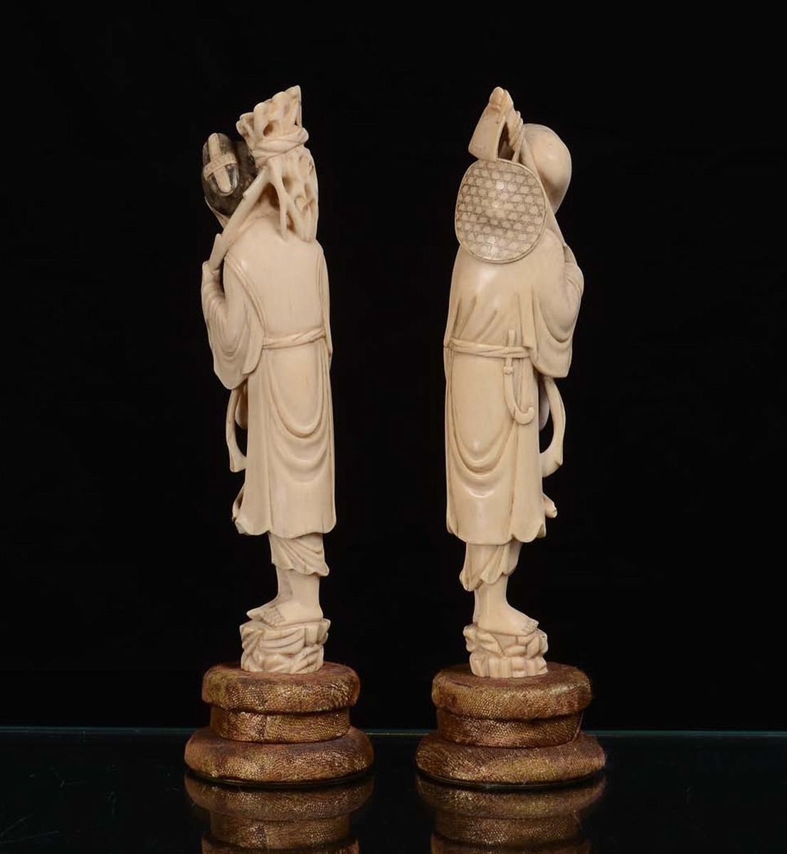 Coppia Statuine in Avorio, Giappone Fine XIX Secolo