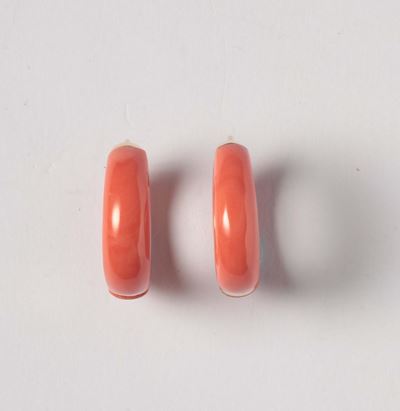 Van Cleef & Arpels, Orecchini in Corallo