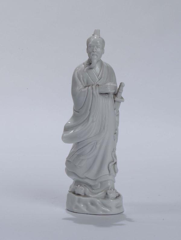 Figura maschile con spada Blanc de China, Cina, XX secolo