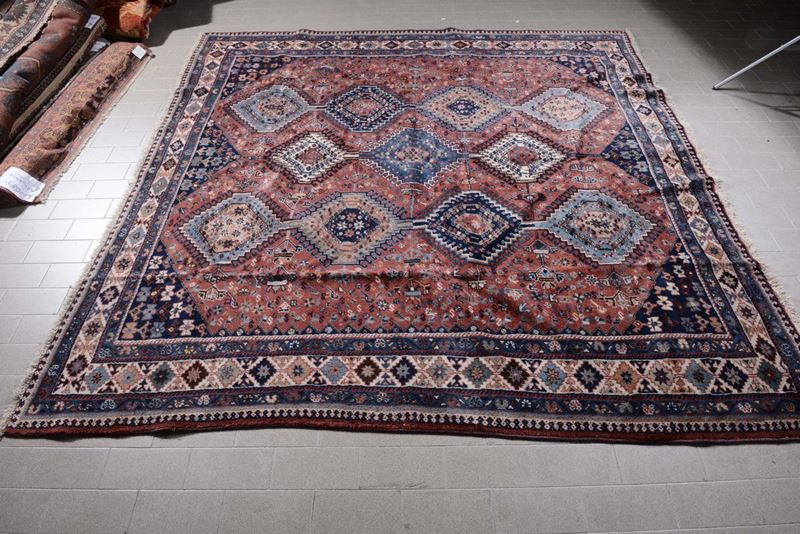 Tappeto Sud Persia, XX secolo  - Auction Furnishings and Works of Art from Important Private Collections - Cambi Casa d'Aste