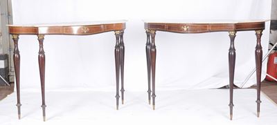 Due Console con Piano in Marmo Rosato