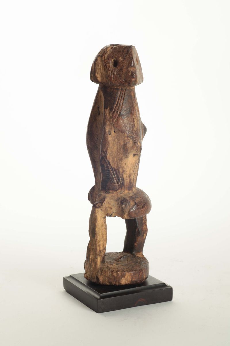 Figura femminile LOSSO (Togo)  - Auction African Art - Cambi Casa d'Aste
